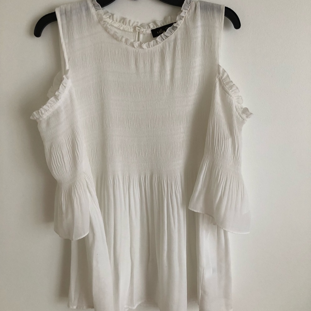 Cold shoulder top size xl